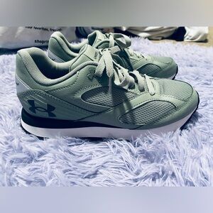Under Armour Athletic Shoes in Light Green and Black